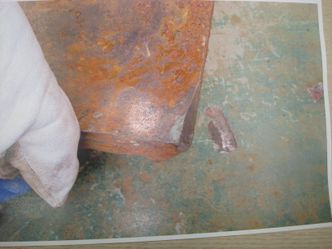 Denne sparkeplaten veide 12,8 kilo og falt 27 meter før den traff en kvinnelig arbeider på Aasta Hansteen-prosjektet. Foto: ISWU