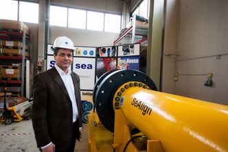 Hans-Henrik Fjelldal er en av medgründerne i SubseaDesign. Så lenge firmaet klarer seg gjennom oljekrisen, går de en lys fremtid i møte, mener han. Foto: Lars Taraldsen