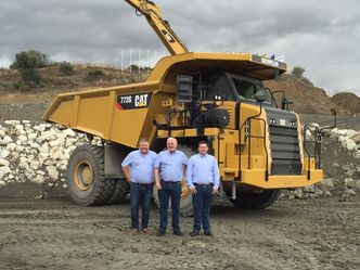 Trond Musdalslien, Ole Gjermundsen og Anders Gjermundshaug fra det nyetablerte selskapet Gjermundshaug &amp;amp; Musdalslien Masseforflyttning AS.