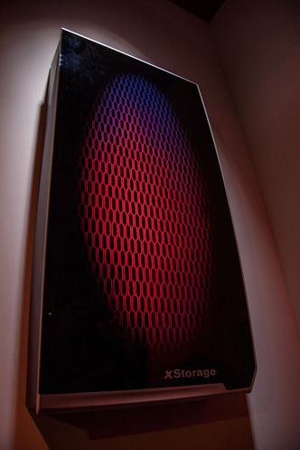 Nissan Xstorage benytter brukte Leaf-batterier. Foto: Marius Valle