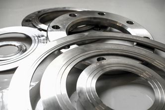 Penger å spare på ny norsk innovasjon: De nye DVS-pakningene kan spare prosessindustrien for store beløp selv om den enkelte pakning er dyrere. Bilde: Pipeotech