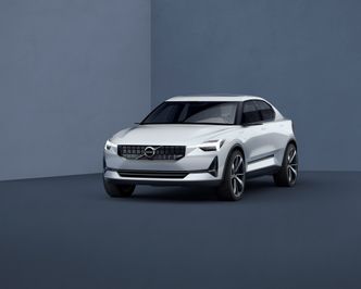 Volvo 40.2 er en sedan, og gir en forsmak på S40. Foto: Volvo