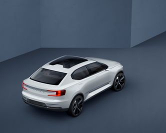 Volvo-konseptet 40.2 har store likhetstrekk med Polestar 2, og ble presentert i 2016. Bilde:  Volvo