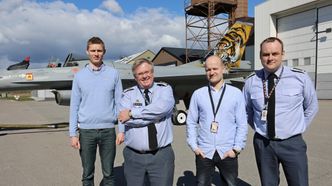 Forsvarsmateriells F-16-menn på Kjeller: Andreas Glomnes (f.v), Jørn Hoelsæther, Vidar Gruehagen og Per Inge Rønsberg. Foto: Per Erlien Dalløkken