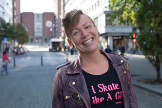 Den norske Iris Ai-gründeren Anita Schjøll Brede har lenge ønsket seg chip i kroppen. Nå har hun fått det. Foto: Maria Amelie