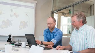 Kjetil Høyer(t.v.) og makker Per Lillejordet.   Foto: TU Story Labs