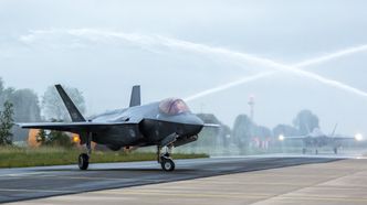 Nederlands to F-35A har vært hjemme i tre uker på støytesting. Nederland skal ikke ha operative fly før i 2019. Foto: Valerie Kuypers