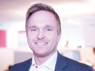 Salgssjef, Jacob Fehn, i Nlogic er veldig glad for at valget falt på rutere fra Juniper. Foto: Nlogic
