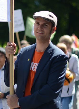 Uklart hvem som sto bak eller hva motivet bak hackingen kan være, sier partisekretær Lars Gaupset. Foto: MDG