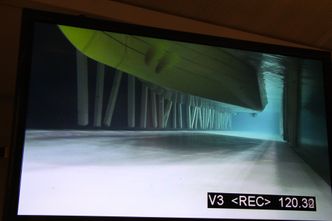 Undervannskamera viser Marintek og Kystverket at det er god klaring til bunnen. Foto: Tore Stensvold