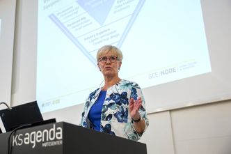 Utenom jobben er det matlaging, reiser, skigåing og fjellet som gjelder for Anne-Grete Ellingsen. Foto: Mona Strande