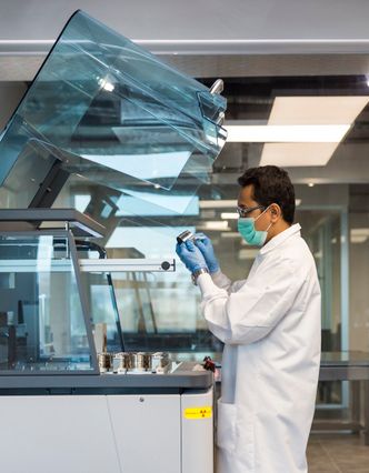 Sibelco har prosjekter over hele verden, og jobber med alt fra produksjon av råvarer til forskning og utvikling. Foto: Sibelco