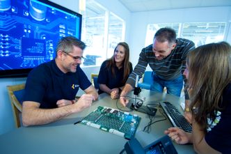 I dag er det ca. 380 ansatte ved Kitrons anlegg i Arendal.