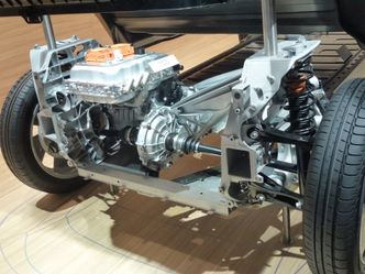 Dette er en strippet BMW i3, hvor det er lett å få et inntrykk av hvor smale dekkene på bilen faktisk er. Foto: RudolfSimon/CC SA 3.0