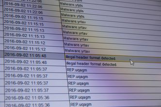 Det trengs høy grad av ekspertise for å skille tusenvis av falske angrep fra de ekte farene. Bilde: TU Story Labs