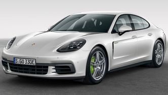 Dette er den tredje hybridversjonen av Panamera. Bilde: Dr. Ing. h. c. F. Porsche AG