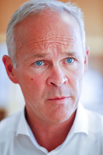 Ny sertifiseringsordning: – I Norge har vi en lite utviklet bransje som kan gi støtte og råd i eiendomsspørsmål og oppmåling. Forslaget vil åpne for bedre rådgivning i alle faser av et utbyggingsprosjekt, sier Kommunal- og moderniseringsminister Jan Tore Sanner. Foto: NTB/Scanpix Terje Pedersen