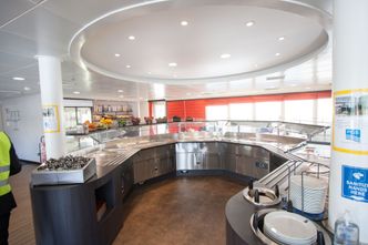 Fra messa om bord Ramform Titan. Foto: Marius Valle