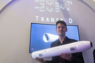 Transpod: Teknologisjef Ryan Jenzen meener det er lurt å utvikle kapselen før de går løs på røret. Foto: ORV
