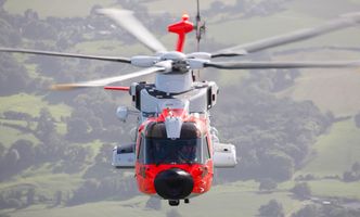 Testhelikopter nummer to var det første som ble lakkert i den norske redningtjenestens farger. Foto: Leonardo