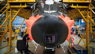 Nesepartiet på norsk AW101, med FLIR nederst, LOAM lengre opp og to lidarsensorer på hver sin utvekst. Foto: Eirik Helland Urke