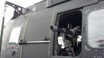 De italienske csar-helikoptrene risikerer å lande i ugjestmilde omgivelser og har derfor tre slike miniguns. Foto:  Leonardo