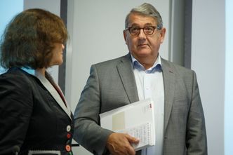 I sin revisjonsrapport for i alt 240 departementer og andre virksomheter i 2015 fastslår Riksrevisjonen at flere sentrale, statlige datasystemer ikke har god nok sikring av sensitiv informasjon og mot å bli satt ut av funksjon, slårRiksrevisor, Per-Kristian Foss, fast. Foto: NTB Scanpix