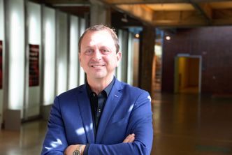 Arkitekt Gregg Pasquarelli er en av sjefene i Shop Architects, og mener at arkitekten vil være den beste byggherre i mange prosjekter. Foto: Fredrik Drevon