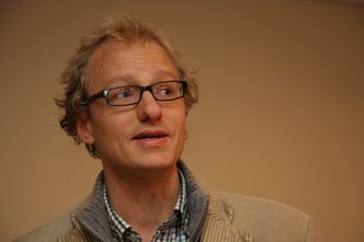 Sivilingeniør Marius Gjerset i Zero etterlyser regnestykker som viser besparelser på elektrifisering av øyferger. Foto: Tore Stensvold