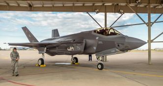 10 av de 15 flyene som ble satt på bakken ble reparert her på flybasen Hill, og de første to var tilbake i tjeneste allerede 24. oktober. Foto: Hill AFB