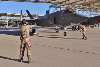 Luftforsvarets 72-årsdag 10. november i fjor ble brukt til å gjennomføre den første helnorske flygningen med F-35. Det vil si at norsk bakkemannskap klargjorde et norsk fly for en norsk flyger. Foto: Luke AFB