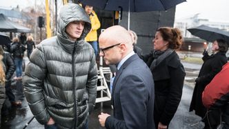 Klima- og miljøminister Vidar Helgesen og Øystein Stray Spetalen på hydrogenstasjonåpning. Foto: Eirik Helland Urke