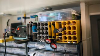 Dette verktøysystemet har Solheim printet ut på sin egen 3D-printer. Foto: Mathias Klingenberg