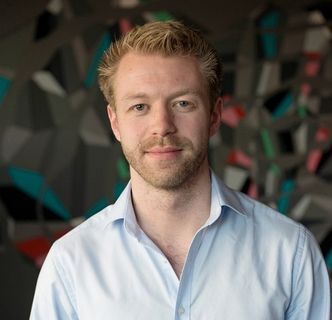 Initiativtaker Tjerand Silde i Lær Kidsa Koding sier at programmering kommer til å bli en del av vår hverdagskapital. - Kodetimen er en kjempestor dugnad. Alle må bidra, sier han til digi.no. Foto: Lær Kidsa Koding