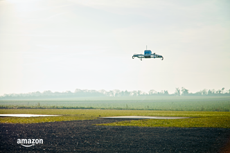 Amazons drone Prima Air gjennomførte sin første leveranse i Storbritannia tidligere i desember. Foto: Amazon