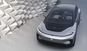En lidar stikker opp fra panseret ved behov. Foto: Faraday Future