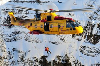 Kanadisk AW101, eller CH-149 som de betegner den som, på søk- og redningøvelse på Island i 2016. Foto: Royal Canadian Air Force