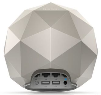 Ruteren Norton Core er utstyrt med blant annet en fireporters Gigabit Ethernet-svitsj, i tillegg til støtte for ulike trådløse nettverksteknologier. Foto: Symantec