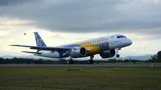 E190E2s jomfruferd 23. mai 2016. Allerede samme sommer deltok prototypen på Farnborough airshow i England. Foto: Wikimedia commons