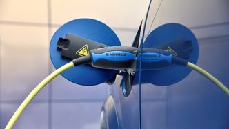 XC90 T8 til lading. Foto: Volvo