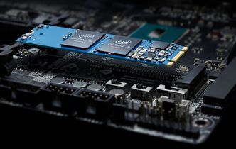 Slik ser Intels Optane-SSD med M.2-sokkel ut. Nå planlegges også Optane-baserte DIMM-moduler. Foto: Intel