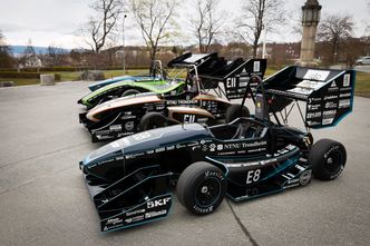 Studentorganisasjonen har deltatt i Formula Student med egenkonstruerte racerbiler siden 2011. Foto: Revolve NTNU