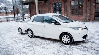 Denne bilen ble kjørt fra Paris til Drammen i forbindelse med Nordic EV Summit i 2017. Normalt er rekkevidden inntil 210 kilometer, men med EP Tender er det mulig å gjennomføre turen uten å hurtiglade. Bilde: Marius Valle