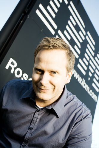 Otto Backer Solberg bekrefter flyttingen av IBM Norge. Nå skal selskapet få en ny start i freshe lokaler i Oslo sentrum. – Dette blir veldig bra! Foto: Digi.no