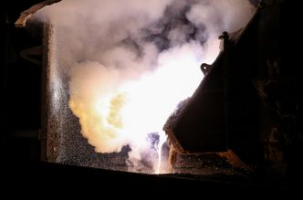 Kraftkrevende industri, som her fra Elkem Bremanger, er glad for regjeringens ønsker å videreføre CO2-kompensasjonsordningen. Foto: Jørn-Arne Tomasgard