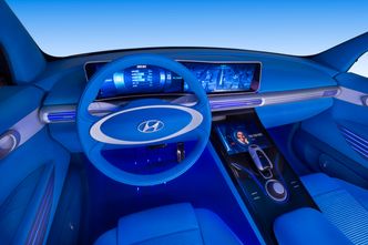 Hvor mye av interiøret fra FE Fuel Cell Concept som blir med over i produksjonsversjonen blir spennende å se. Foto: Olaf Gallas