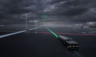 Skjerm på bruaviser omgivlsene, fartøy, sjømerker, land, havn og annen tilleggsinformasjon. Foto: Rolls-Royce