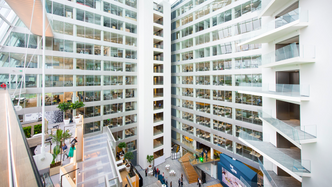 Bygget The Edge i Nederland er et smartbygg der løsningene fra Philips Lighting er implementert og i drift. Bygget genererer ti GB med data i uken, og det må kunstig intelligens til for å tolke dataene effektivt.