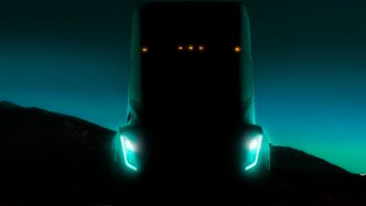 Det første bildet av Tesla Semi. Foto: TED/Tesla/skjermdump