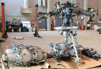 Motorer, hovedgirboks og rotorhodet i SHTs hangar. Foto: SHT